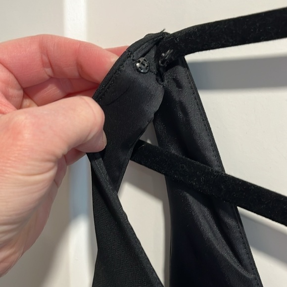 Andrea Polizzi for Rex Lester Black Column Gown With Rhinestone Zipper Sides - Picture 11 of 11